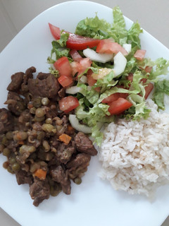 Una foto de Carne guisada con verduras