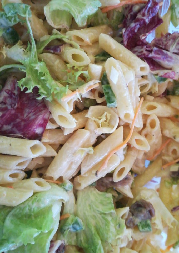 Una foto de Ensalada de macarrones