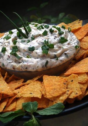 ફ્લેવર્ડ મેયોનેઝ ડીપ (Flavoured Mayonnaise Dip Recipe In Gujarati) રેસીપી મુખ્ય ફોટો