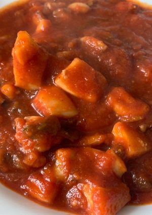 Una foto de Jibia con tomate
