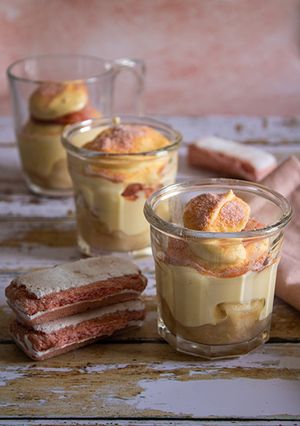 Une photo de Tiramisu de poire tout rose