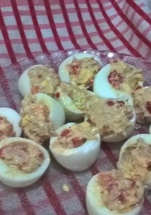 Una foto de Huevos rellenos