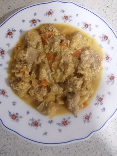 Una foto de Guiso de pavo con manzana