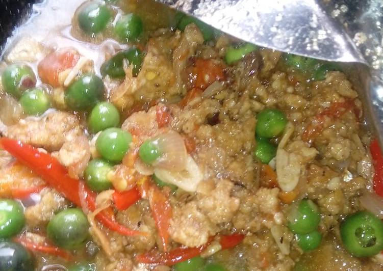 Resep Tumis leunca&#39; oncom endes yang Menggugah Selera