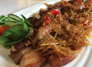 Hình của món Thịt ba chỉ chiên nước mắm.