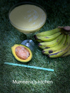 A picture of Banana avocado smoothie.