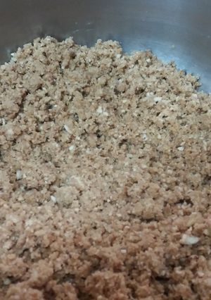 Una foto de Masa rápida de avellanas, para tartas y postres... sin horno