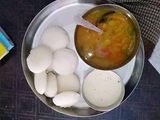 Idli sabar or chutney