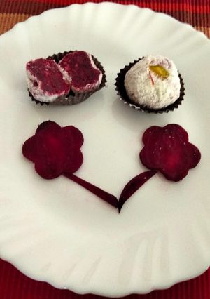 A picture of Super healthy falhari beetroot laddu.