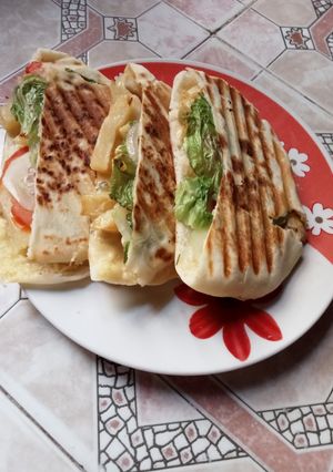 صورة لوصفة سندویتش 🍔 صیفي ولاأروع 👌