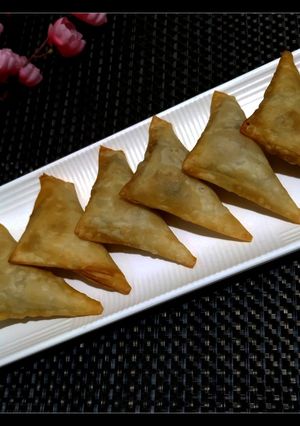 A picture of Cheese Corn Pocket samosa.