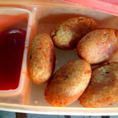 A picture of Veg cutlet.