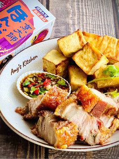 果醋沾醬 香酥脆皮燒肉拼盤 的食譜成品照片