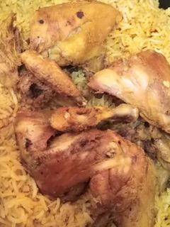 صورة لوصفة دجاج مقلي مع رز أصفر