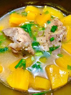 Hình của món Canh Đu Đủ Hầm Xương.