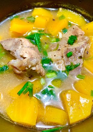 Hình của món Canh Đu Đủ Hầm Xương.