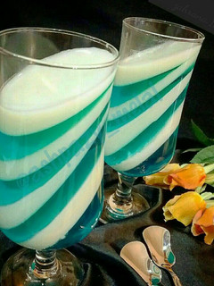عکسی از دستور ژله دوررنگ اوریب