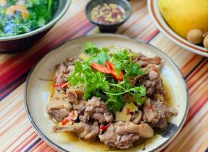 Hình của món Vịt Kho Gừng.