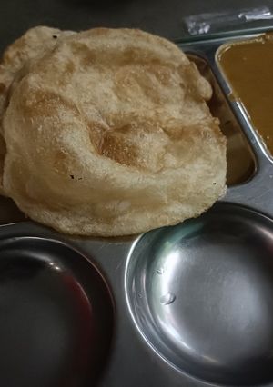 छोले भटूरे (Chole bhature recipe in hindi) रेसिपी मुख्य फोटो