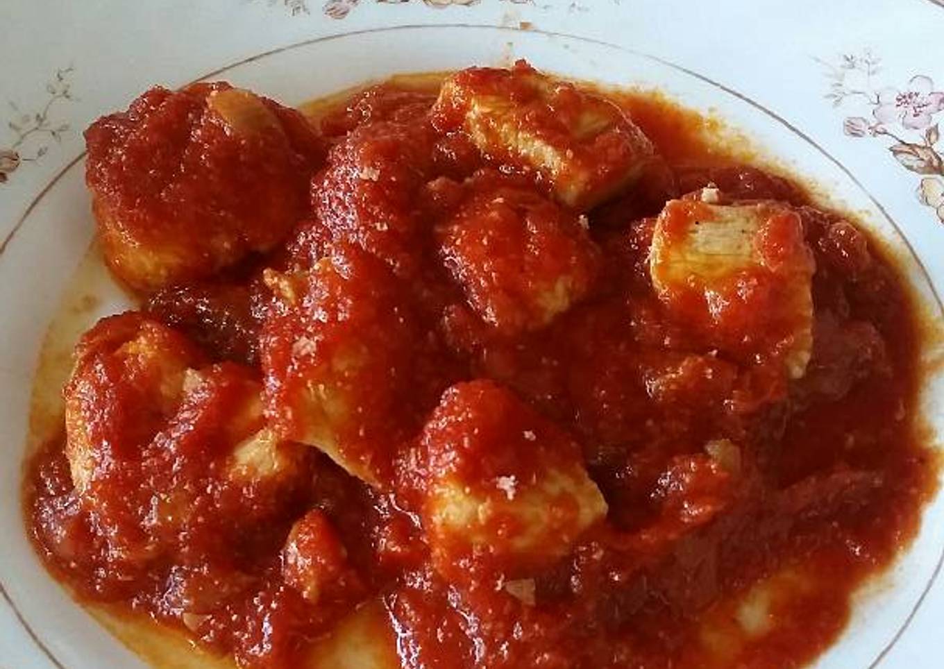 Pechuga de pollo con «pisto» de mi madre