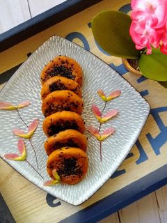 【甜點】地瓜芝蔴煎餅 的食譜成品照片