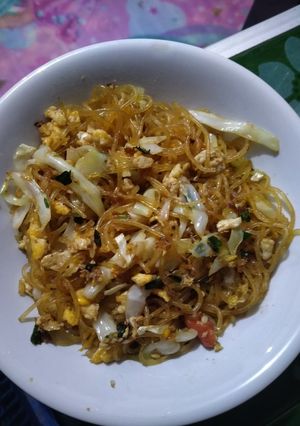 Foto resep Bihun goreng jawa sederhana🍝(manis gurih)