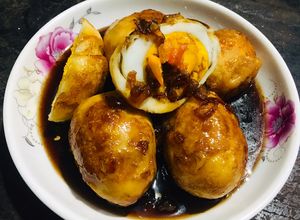 Hình của món Trứng kho xá xị.