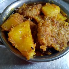 A picture of Raw banana kofta curry.