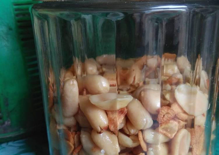 Kacang bawang gurih, empuk dan renyah