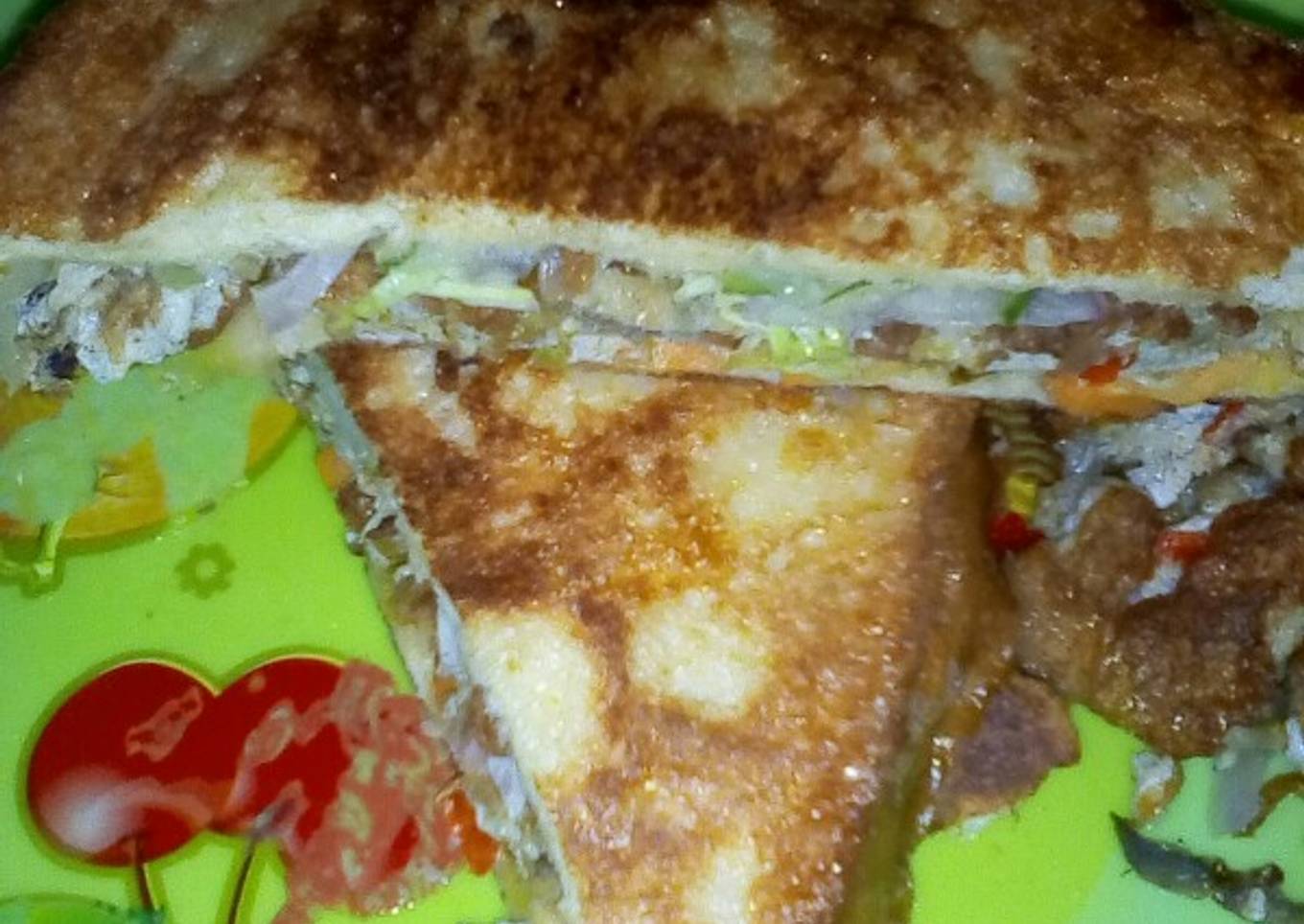 Egg fried sandwich