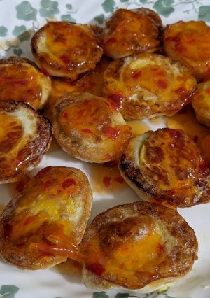 A picture of Khai Luk Koei (fried hard boiled eggs).