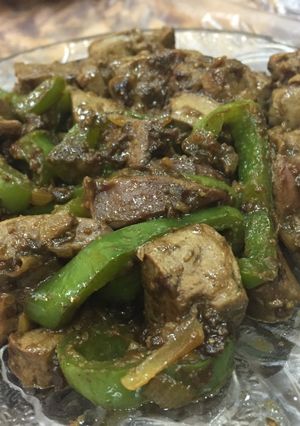 صورة لوصفة كبدة على الصاج🍲