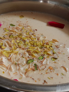 ડ્રાય ફ્રૂટ બાસુંદી (Dry Fruit Basundi Recipe In Gujarati) રેસીપી મુખ્ય ફોટો