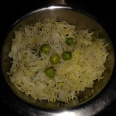 A picture of Matar pulao.