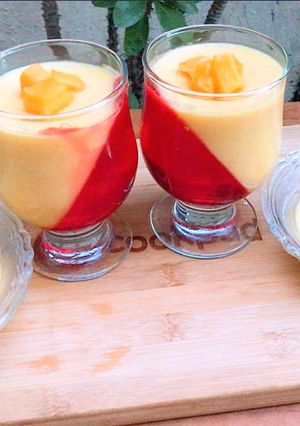 A picture of Mango Pudding with jelly 😋.