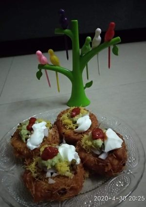 બર્ડ નેસ્ટ (Bird Nest Recipe In Gujarati) રેસીપી મુખ્ય ફોટો