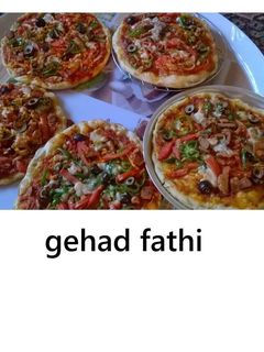 صورة لوصفة بيتزا الطاسة سهلة وسريعة