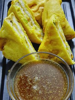 બ્રેડ પકોડા(Bread pakoda recipe in gujarati) રેસીપી મુખ્ય ફોટો