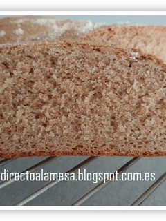 Una foto de Pan de espelta (100 % integral)