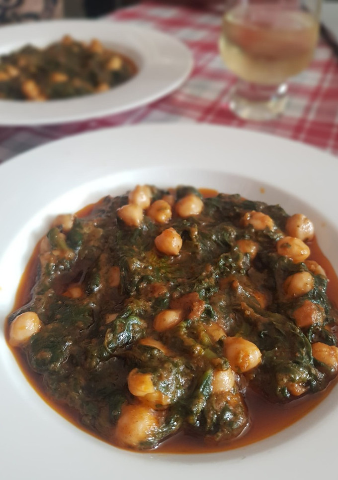 Una foto de Espinacas con garbanzos