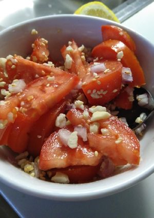 Une photo de Salade de tomate aux graines