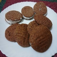A picture of Sorghum flour cookies.