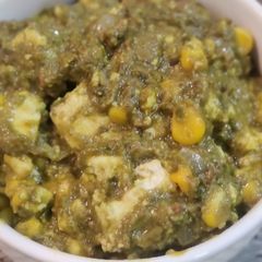 A picture of Corn palak paneer.