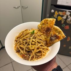 Spaghetti Bolognese 🍝 A picture of Spaghetti Bolognese 🍝.
