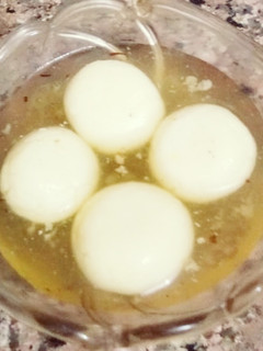 बंगाली रसगुल्ला (Bengali Rasgulla recipe in Hindi) रेसिपी मुख्य फोटो