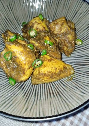 A picture of Spicy Indonesian Chicken.