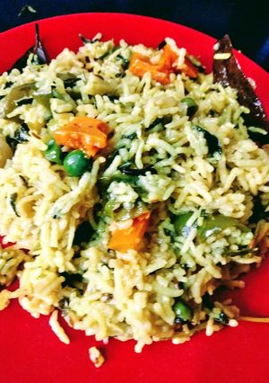 A picture of Pulao with methi leaves and Mix Vegs.