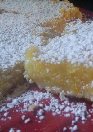 A picture of Sunshine's lemon lover squares.