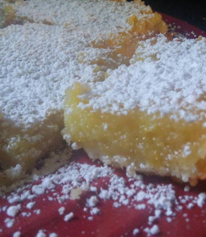 A picture of Sunshine's lemon lover squares.