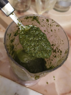 Una foto de Pesto de Albahaca